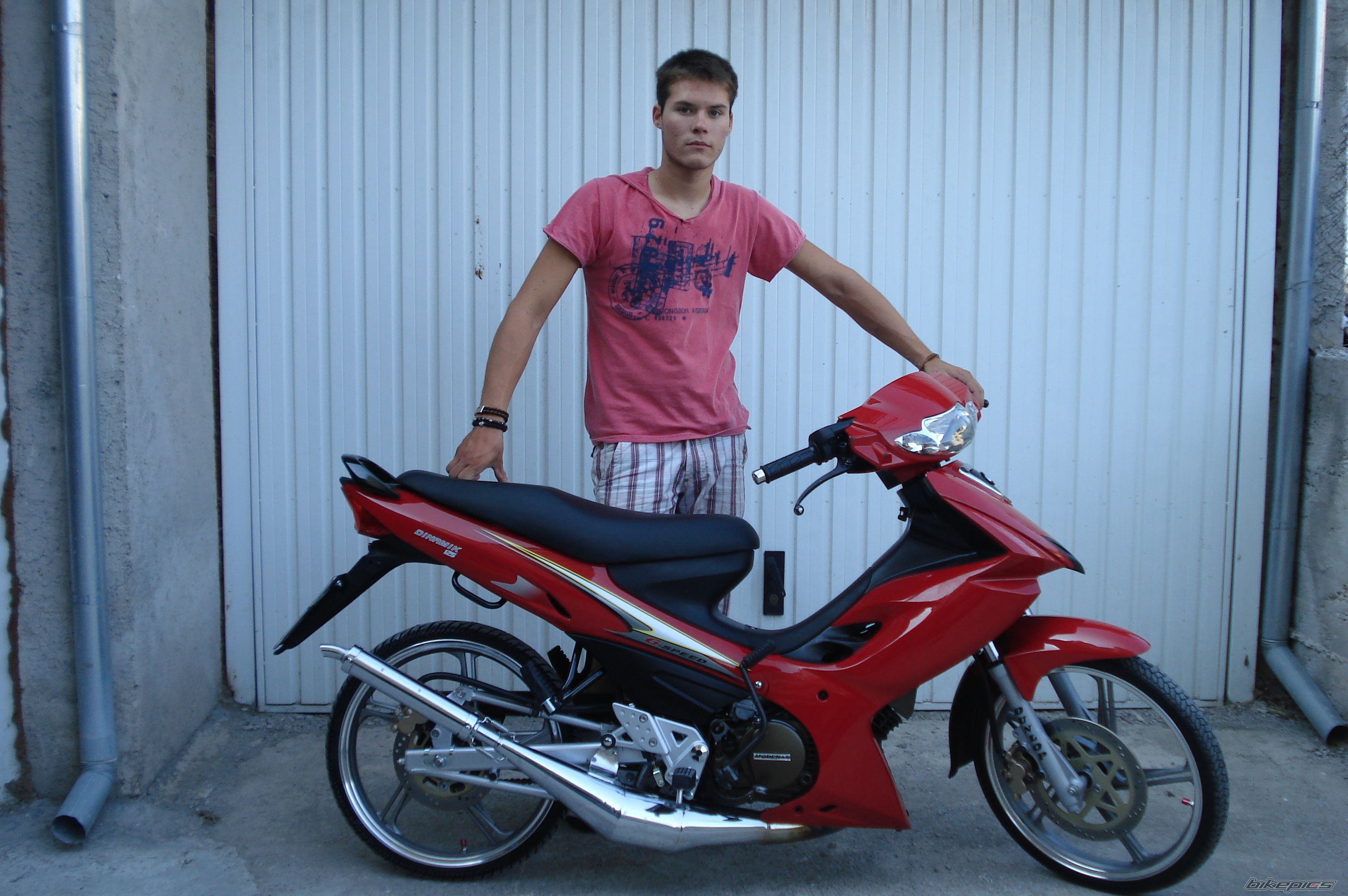 Photo 1079806
