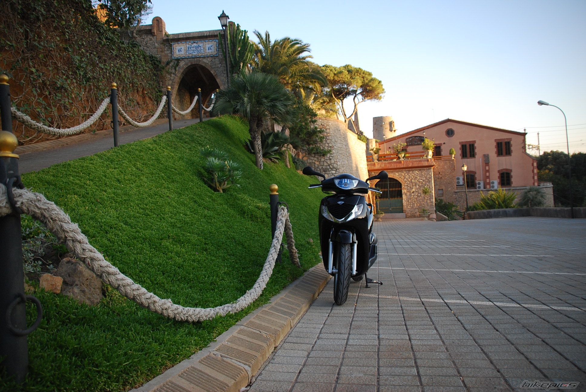 Bike Photo 1080641