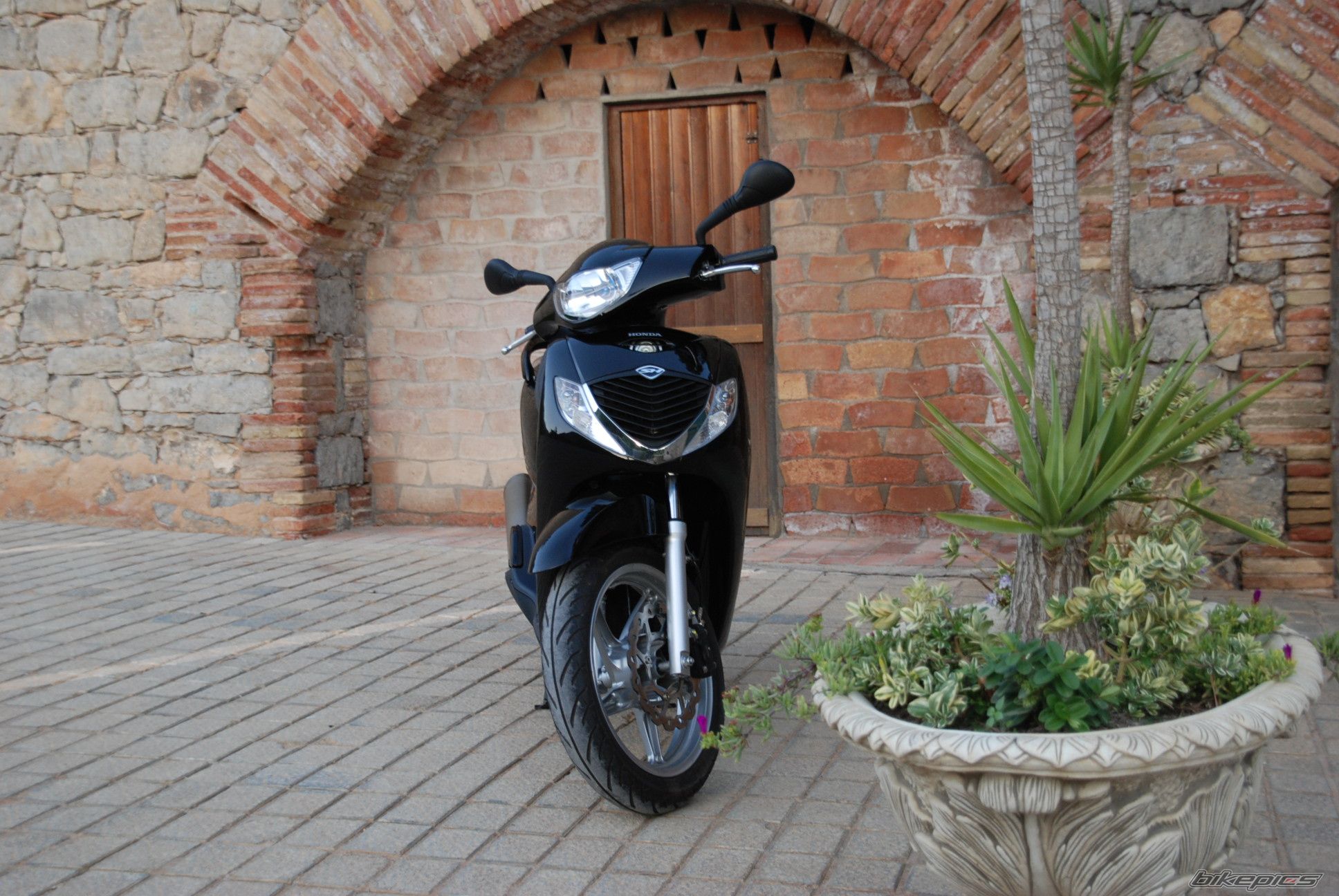 Bike Photo 1080655