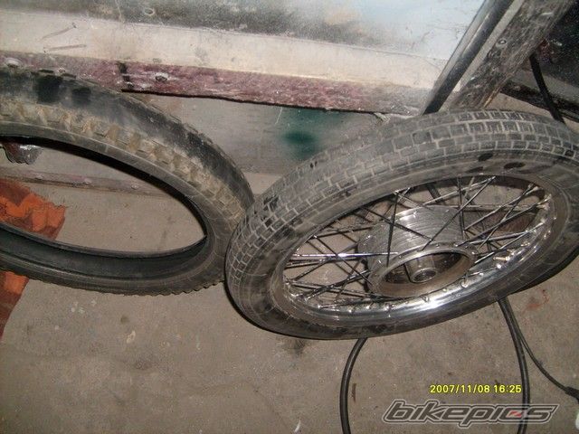 Photo 1081175