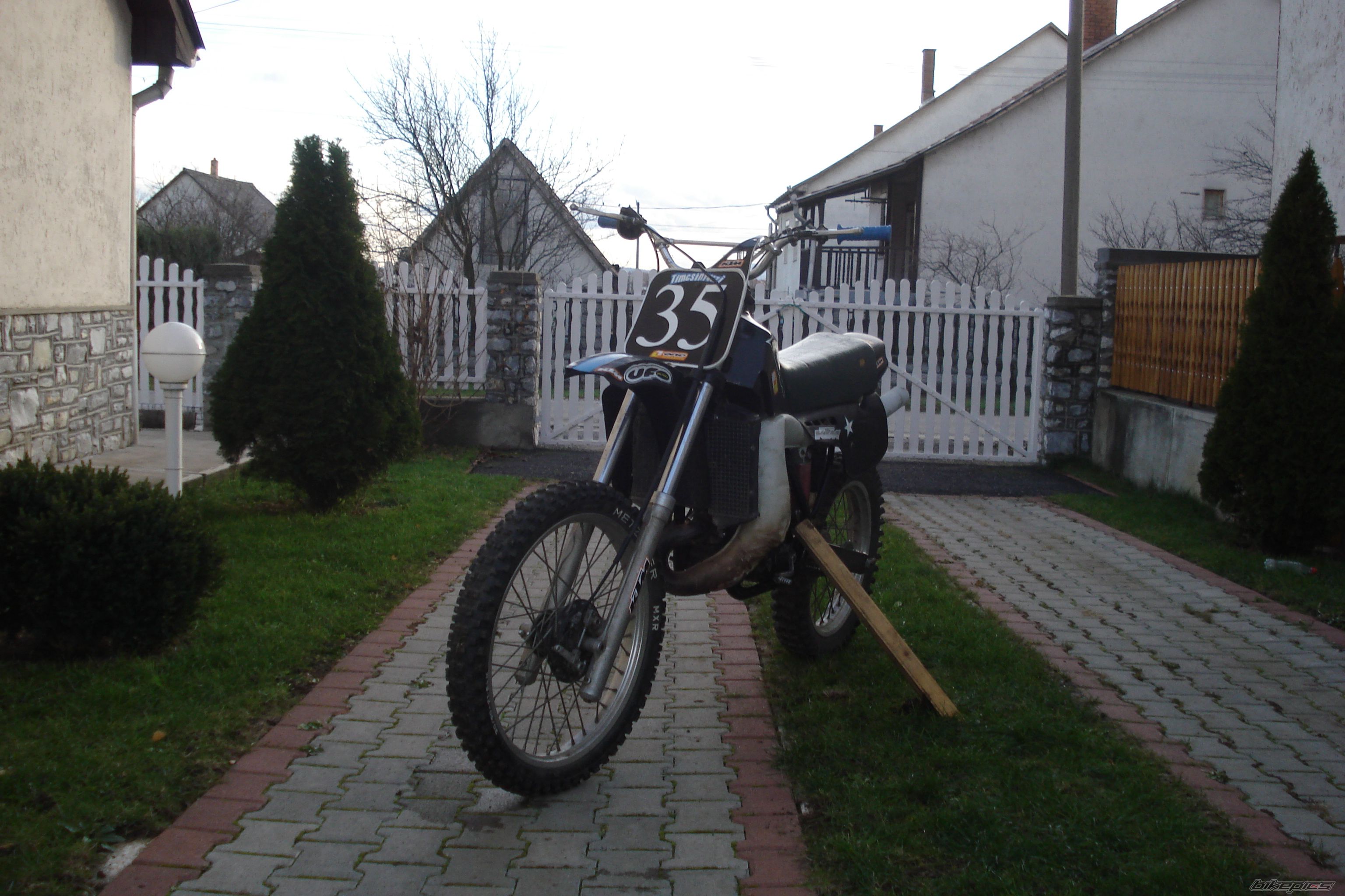 Photo 1081258