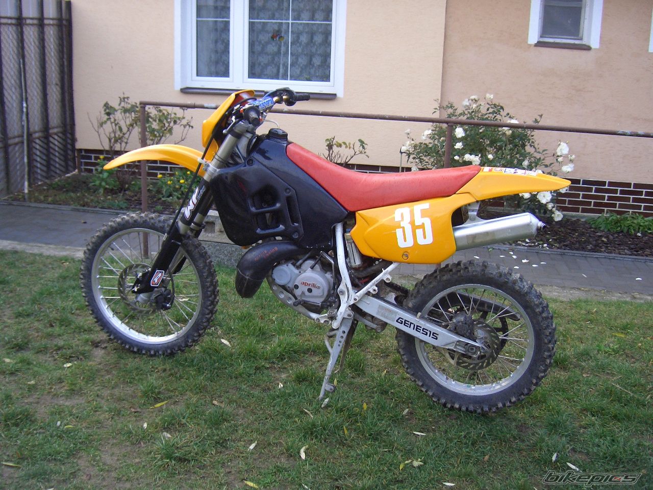 Photo 1081389