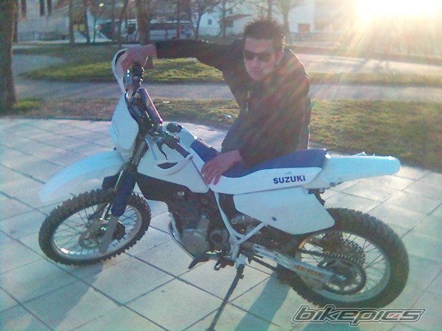 Photo 1081410