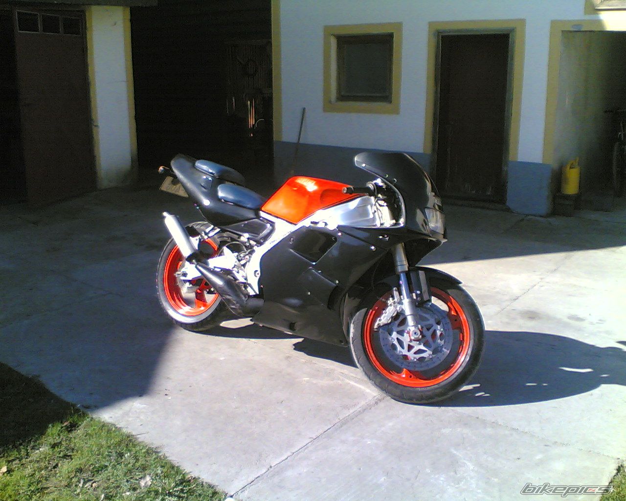Bike Photo 1082094