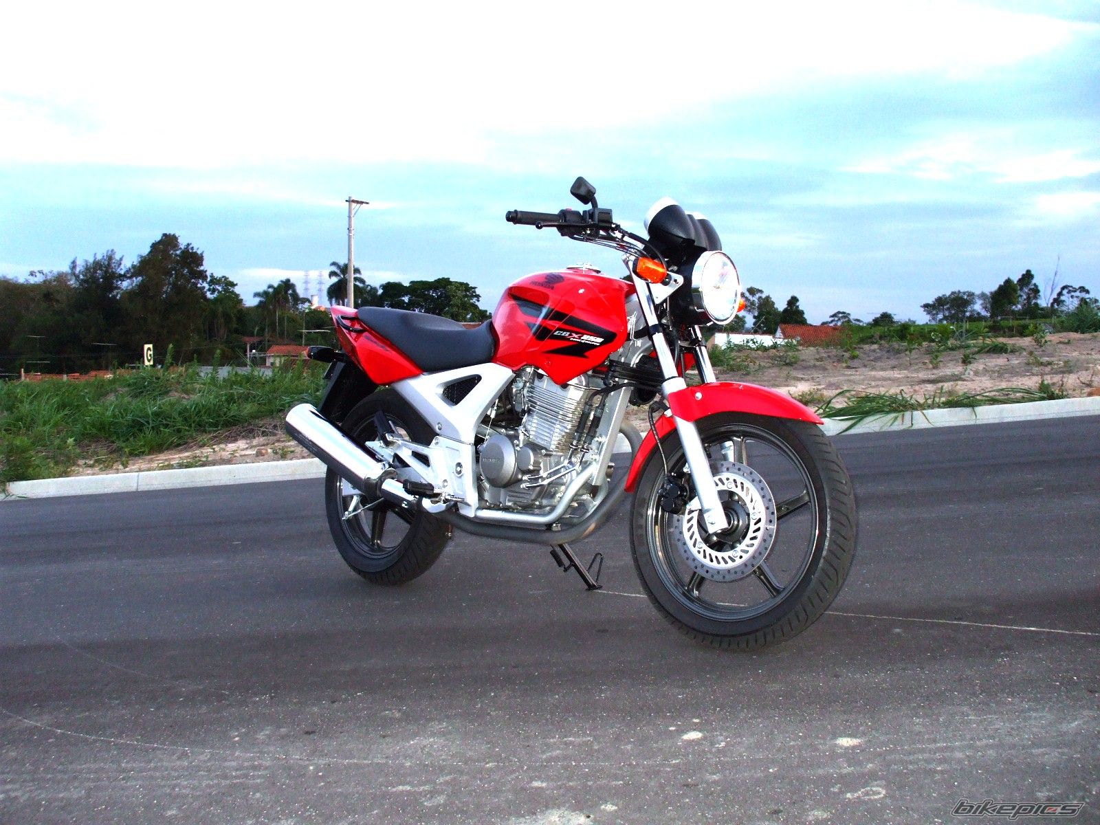 Bike Photo 1083041