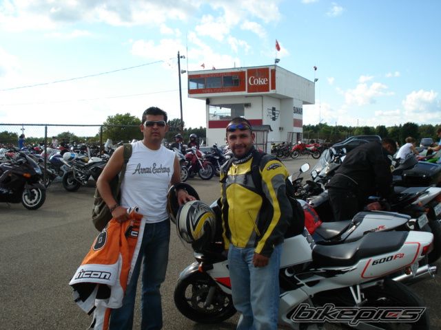 Photo 1084116