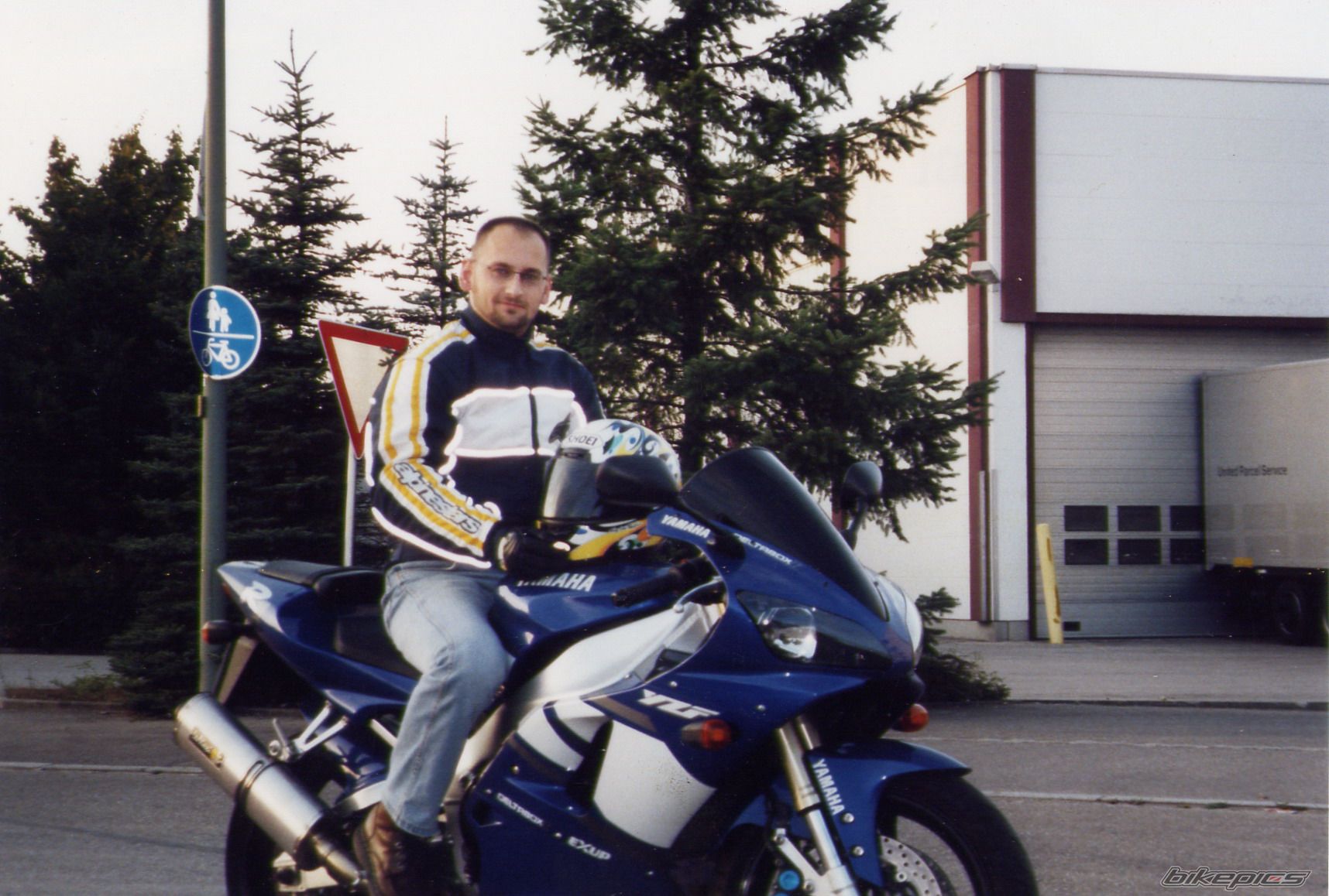 Bike Photo 1084378