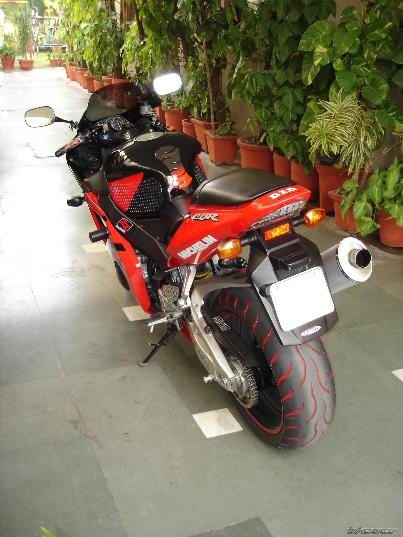 Photo 1085442