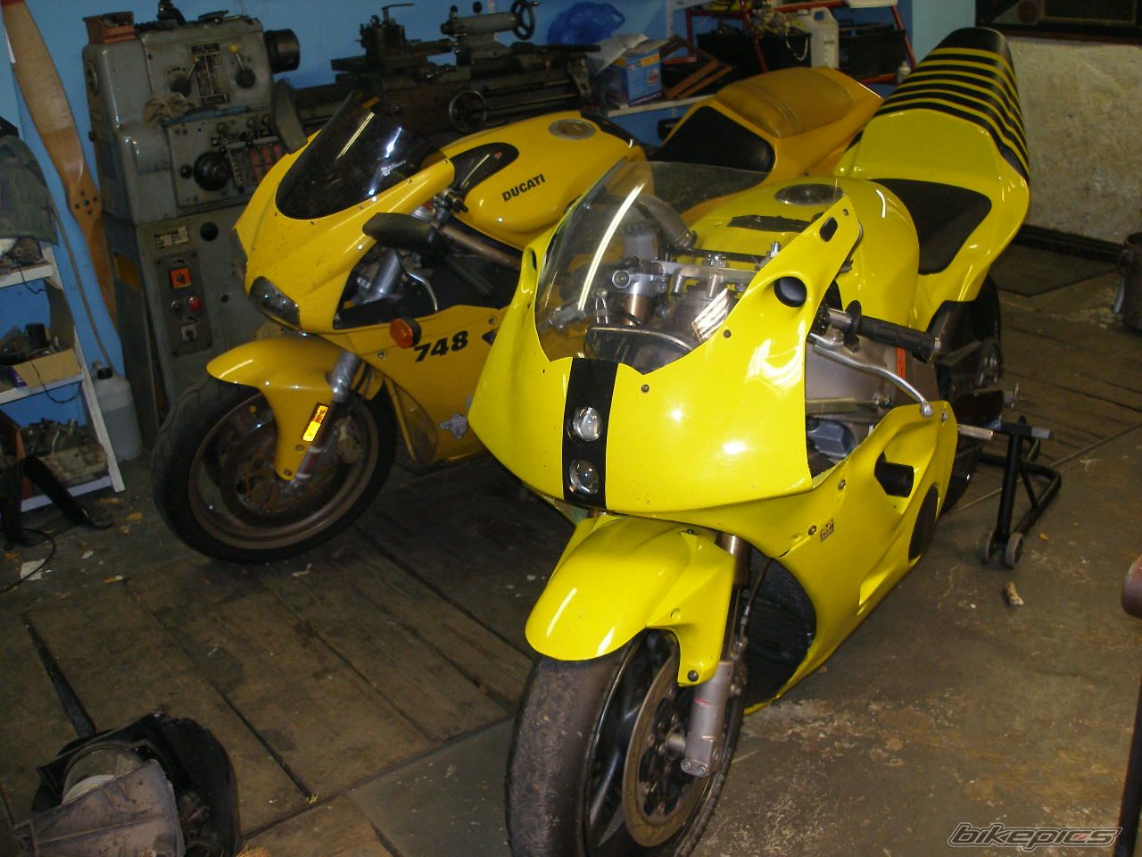 Photo 1085810