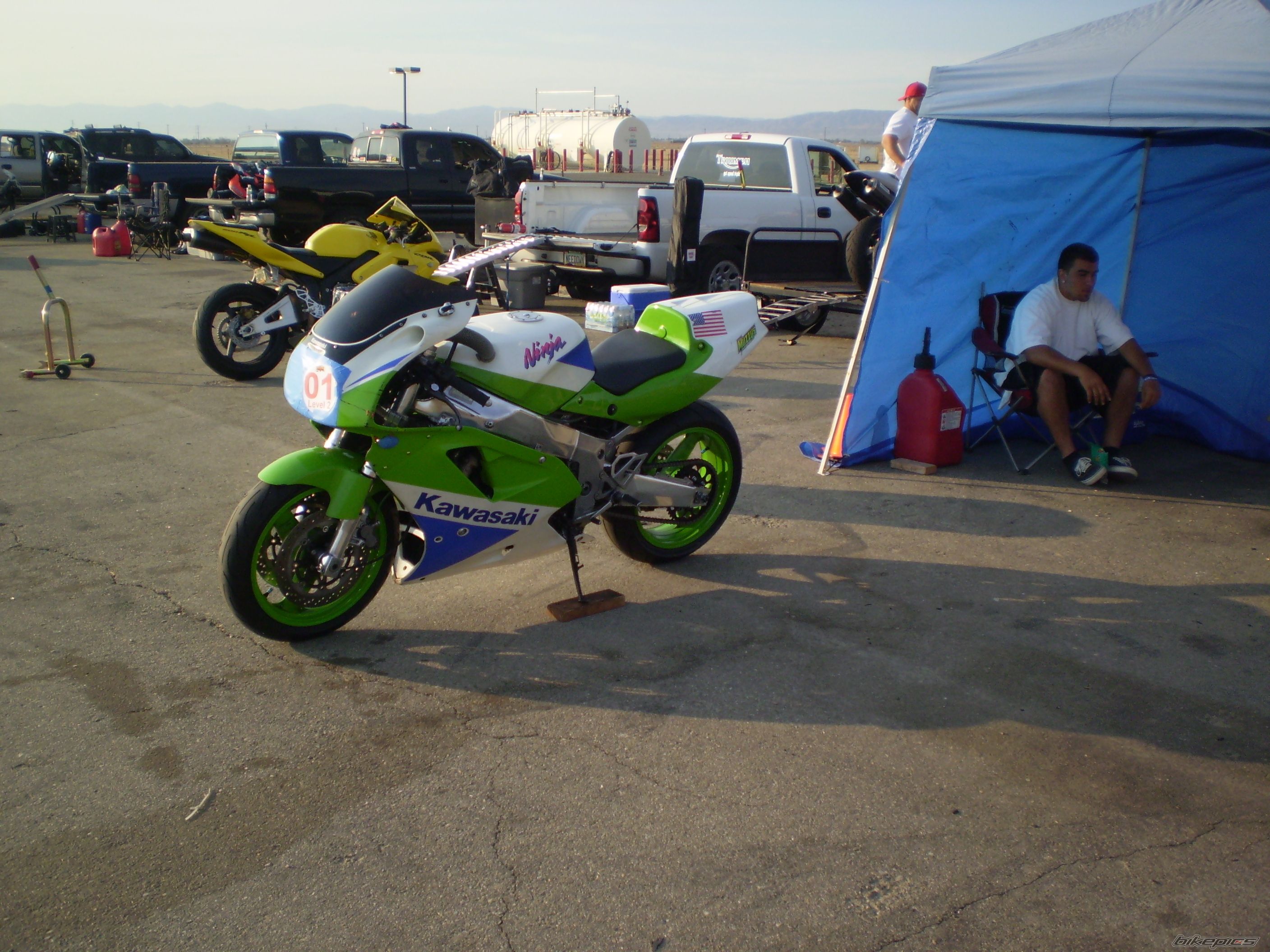 Photo 1087636