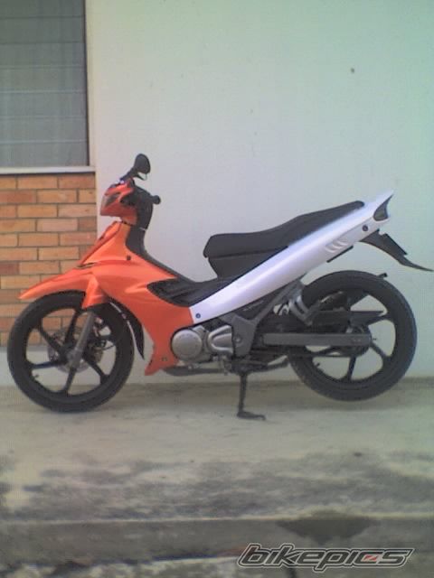 Photo 1087696
