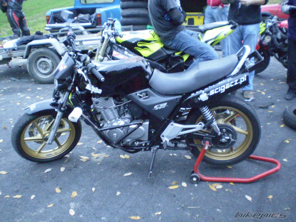 Photo 1087874