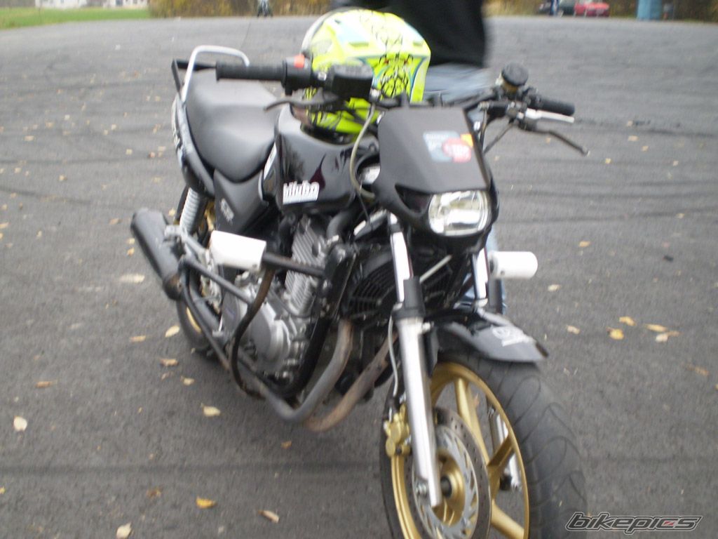 Photo 1087876