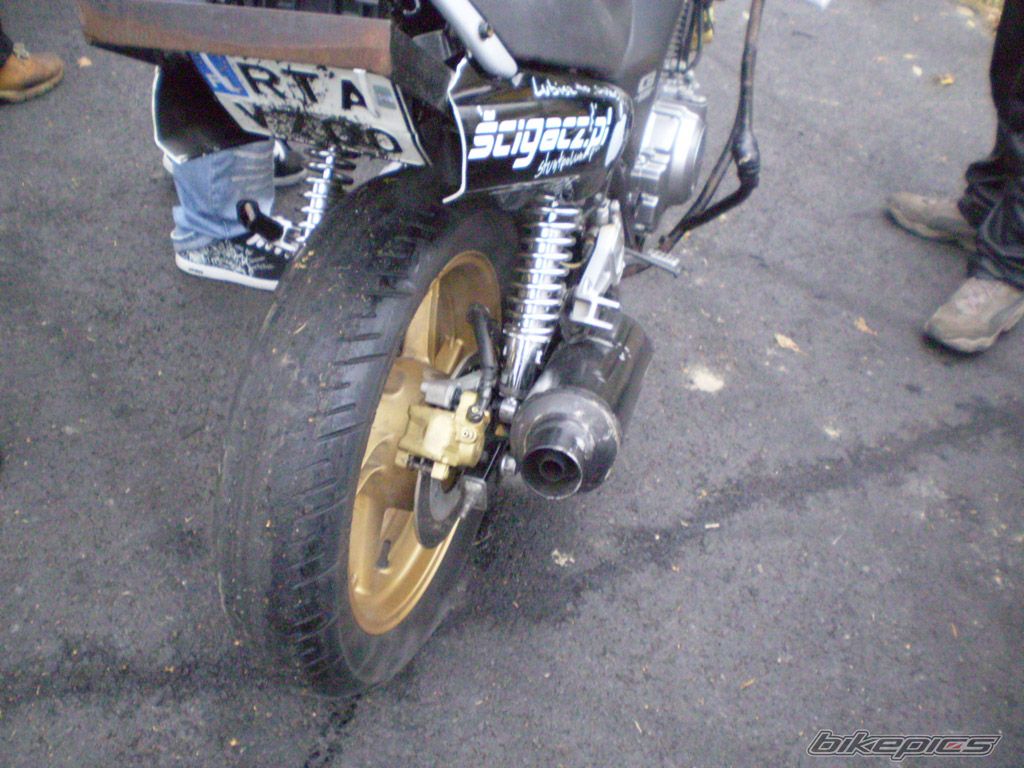 Photo 1087889