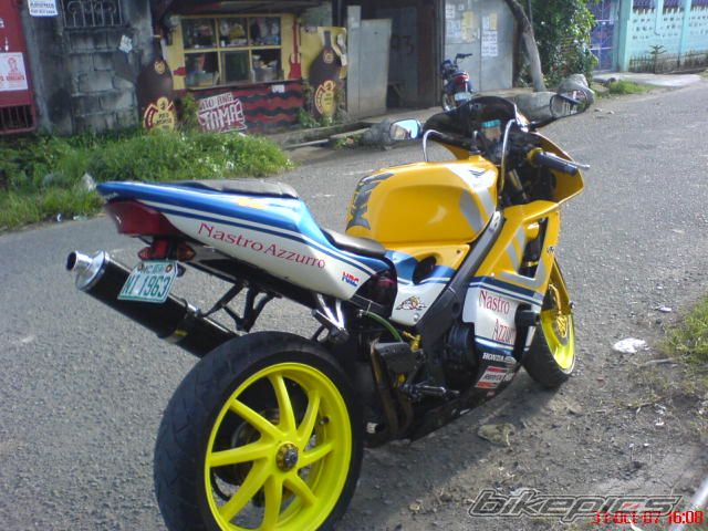 Photo 1087898