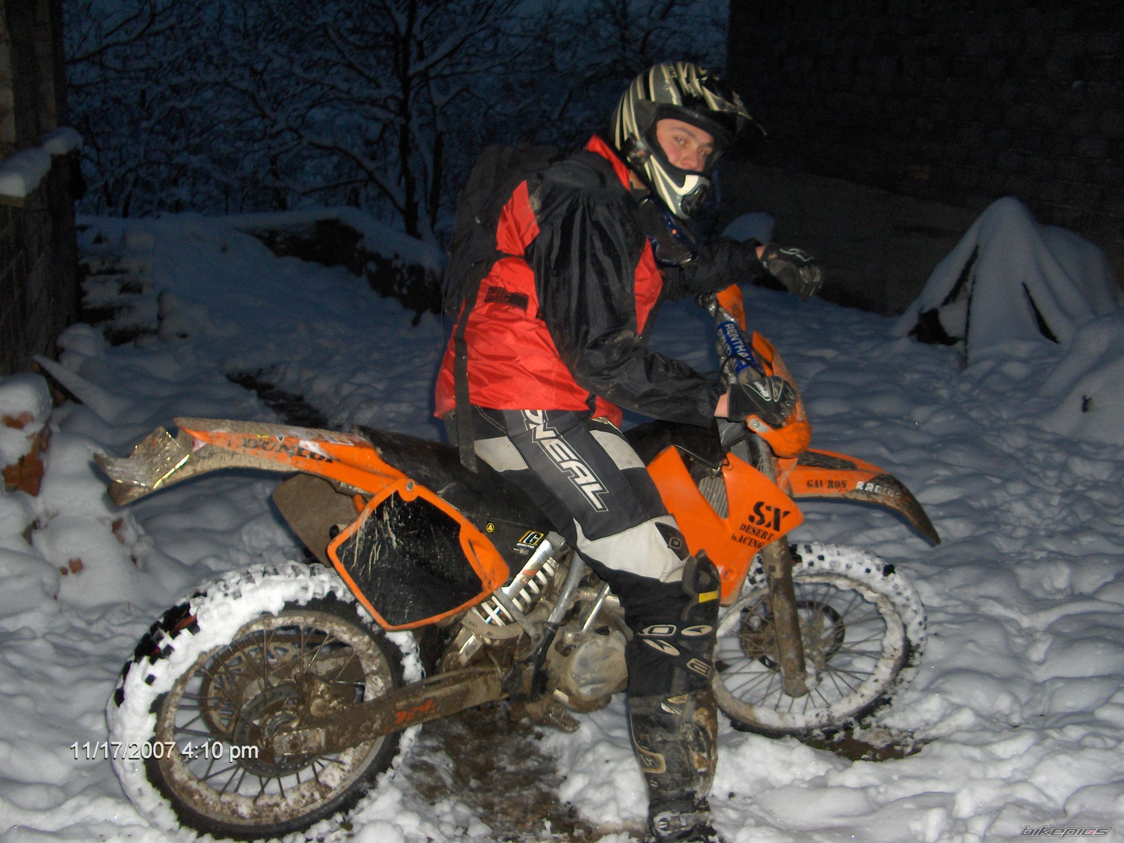 Photo 1090036