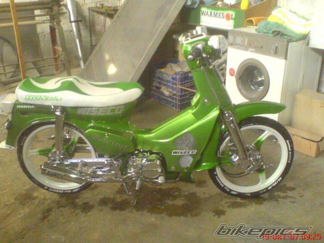 Photo 1090186