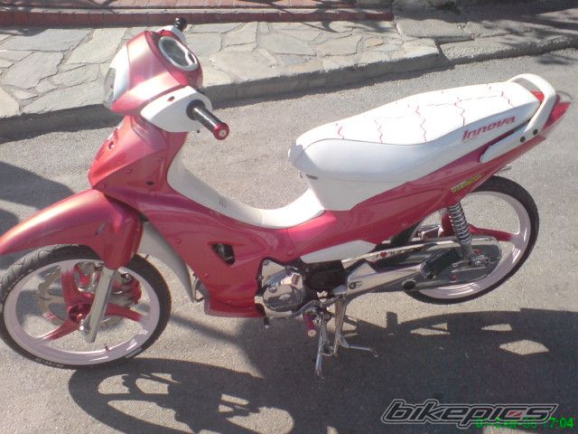 Photo 1090197