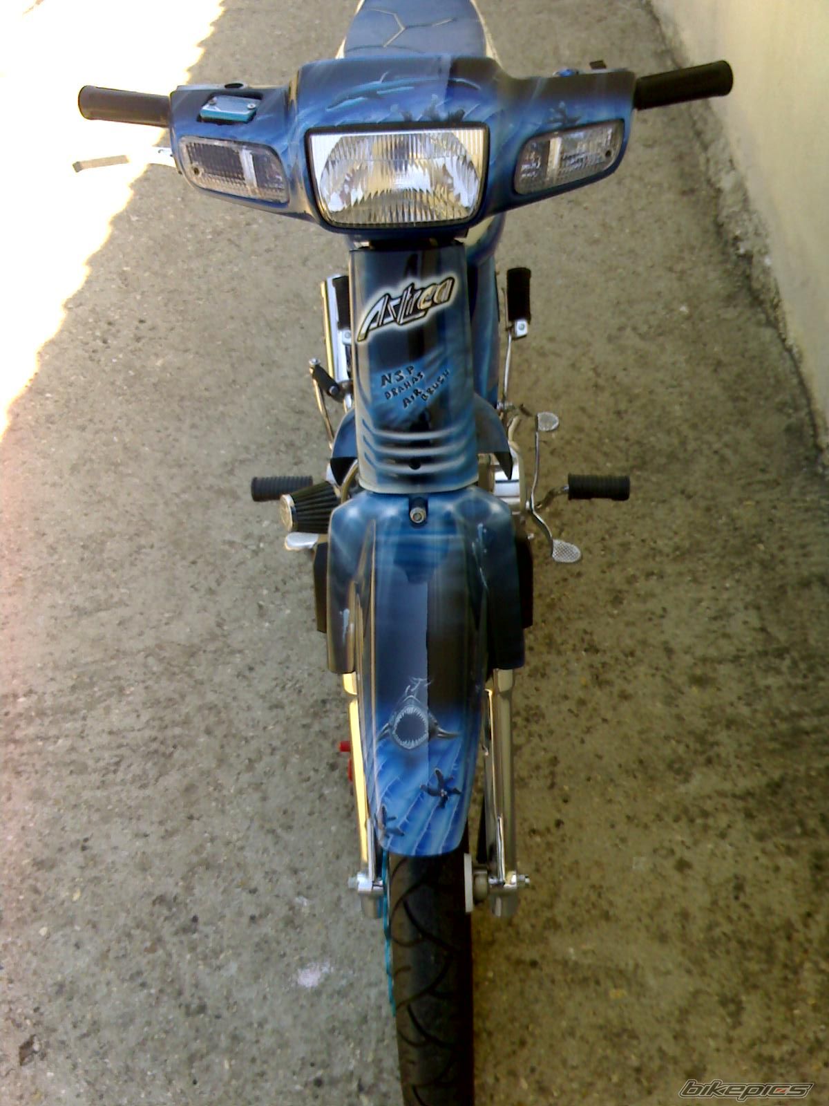 Photo 1090201