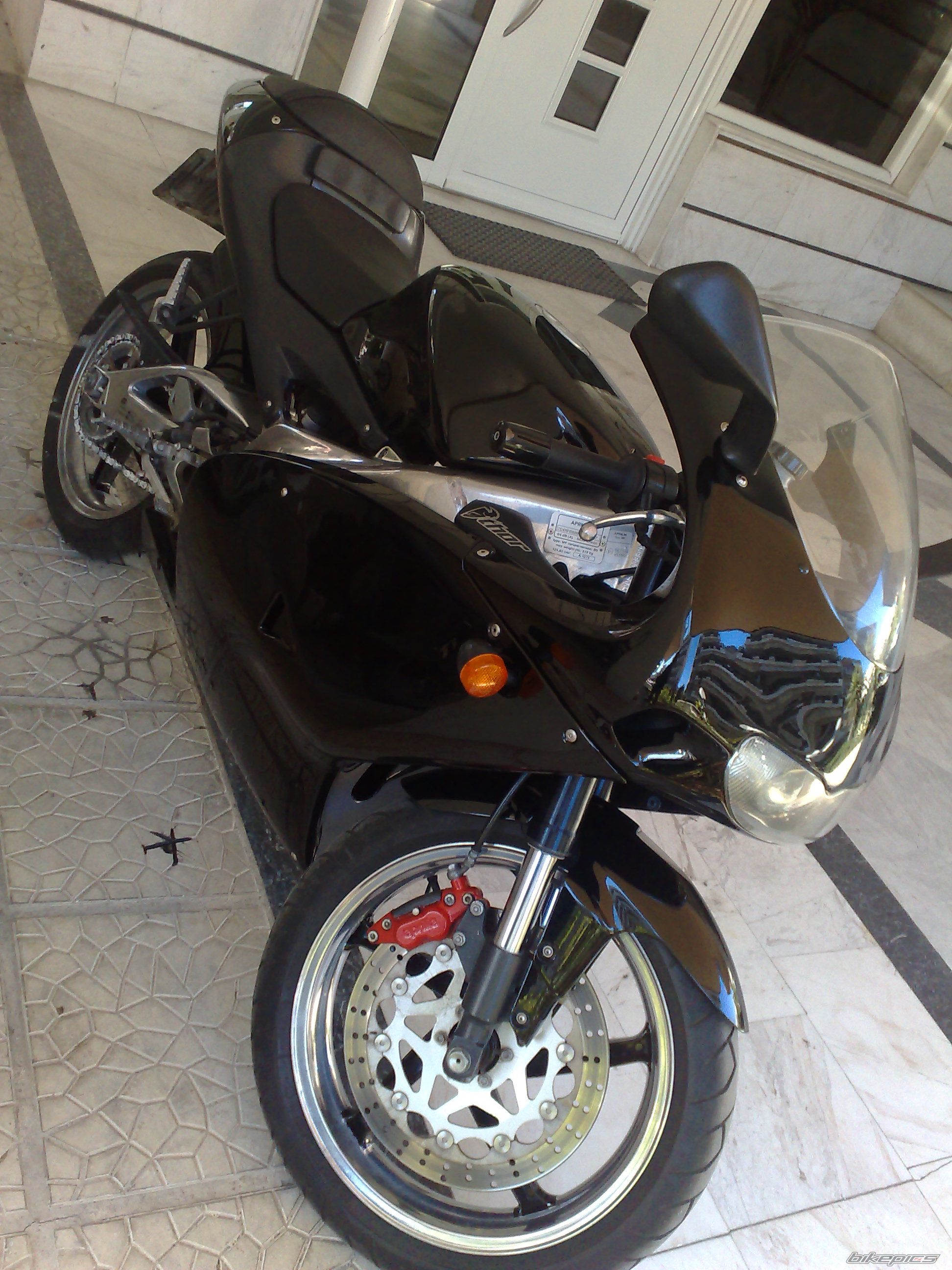 Photo 1090324
