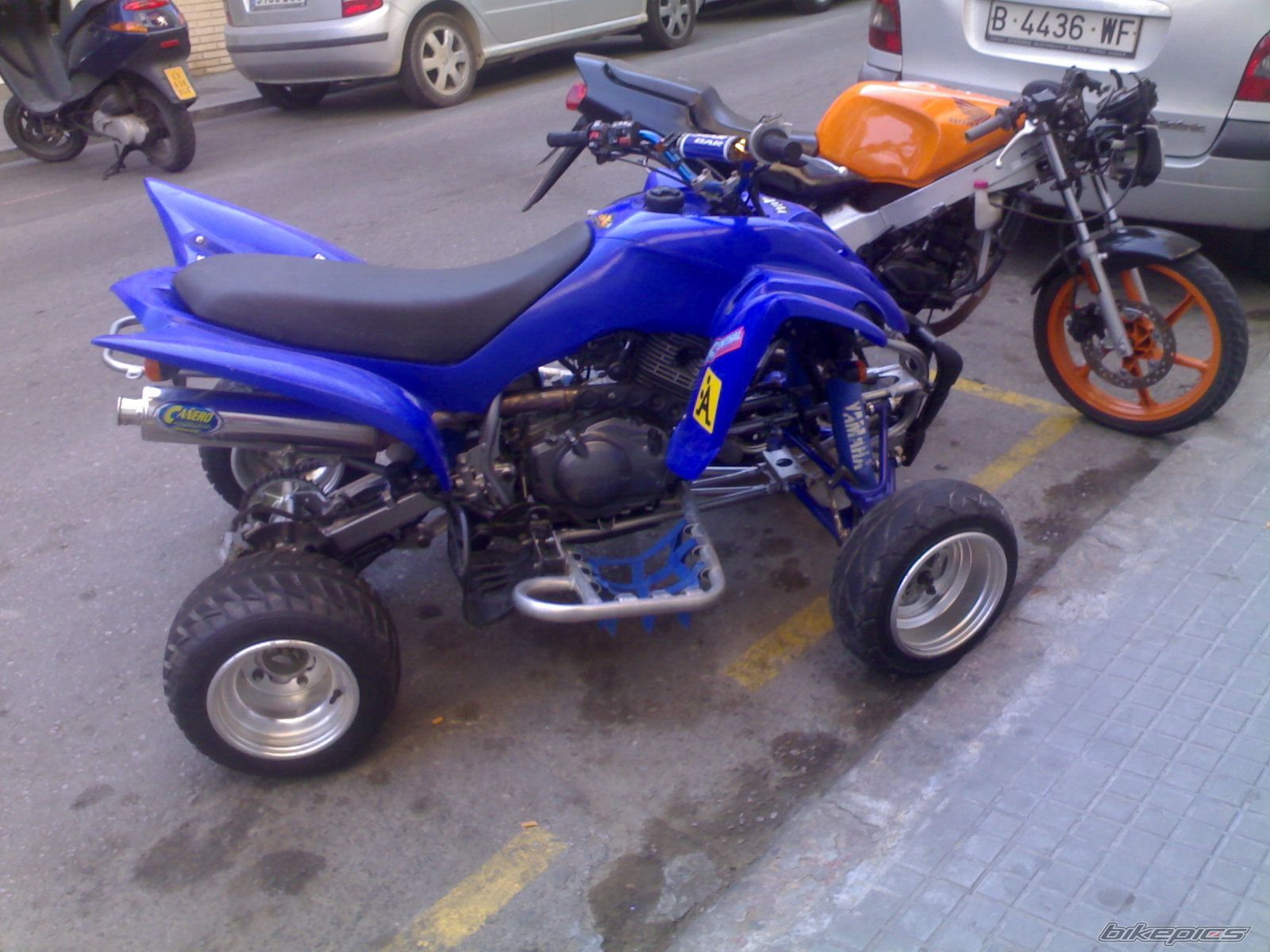 Photo 1090352