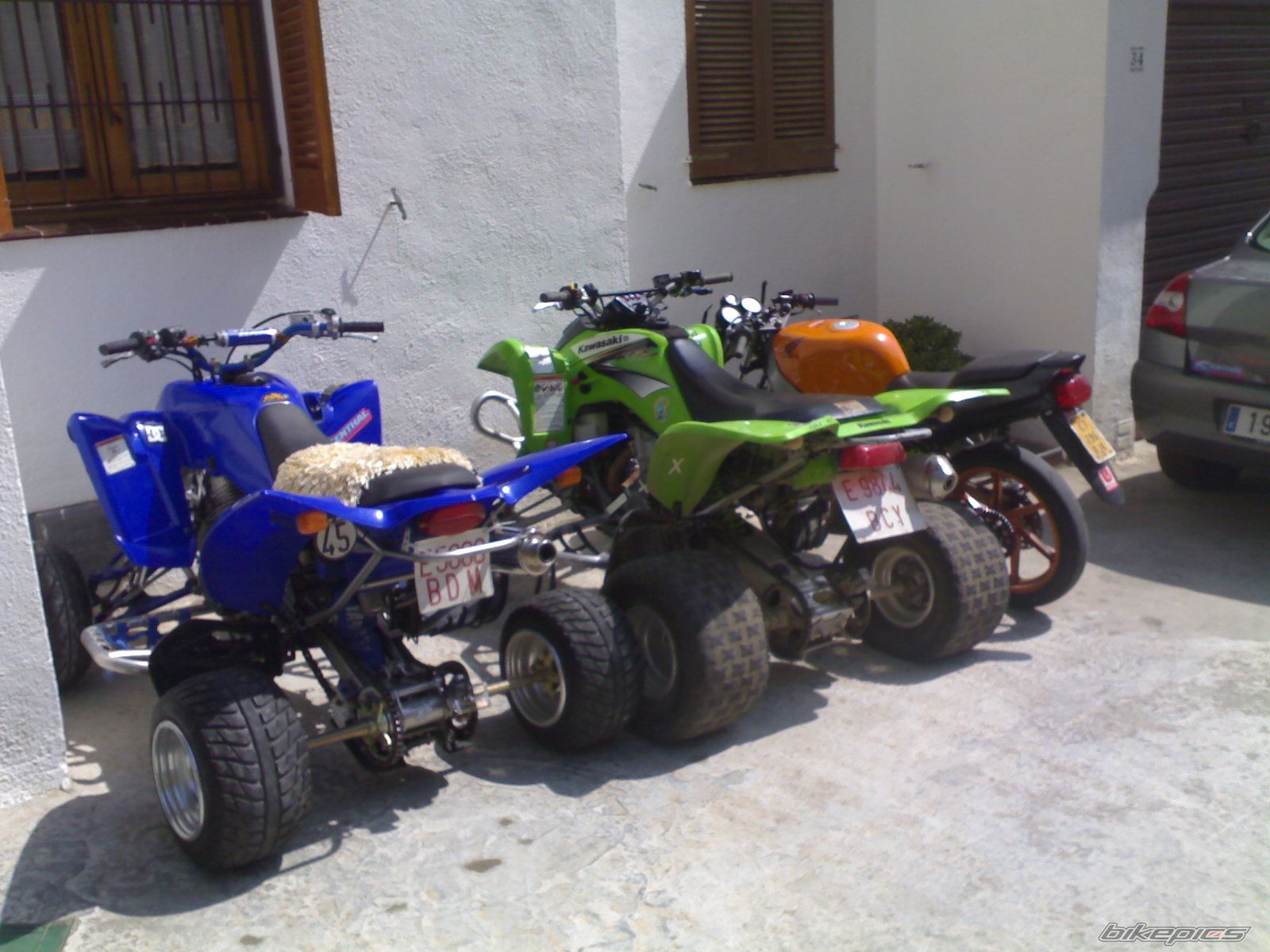 Photo 1090354