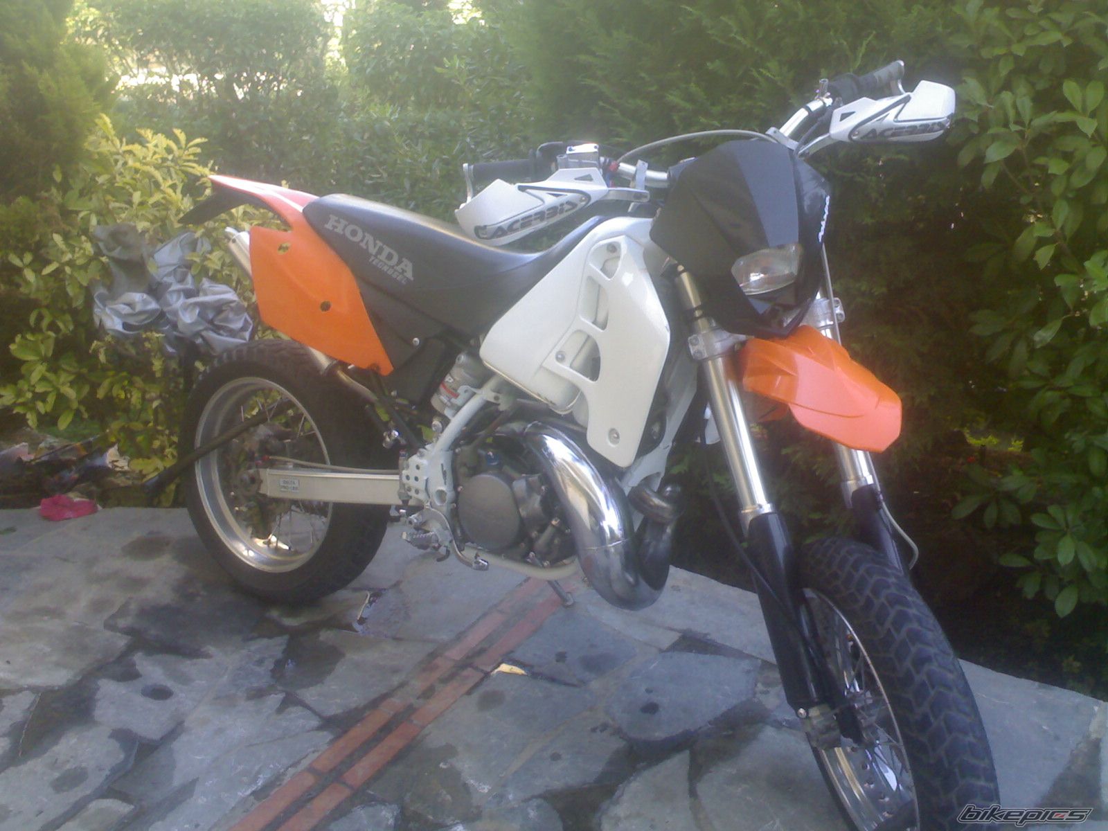 Photo 1090382