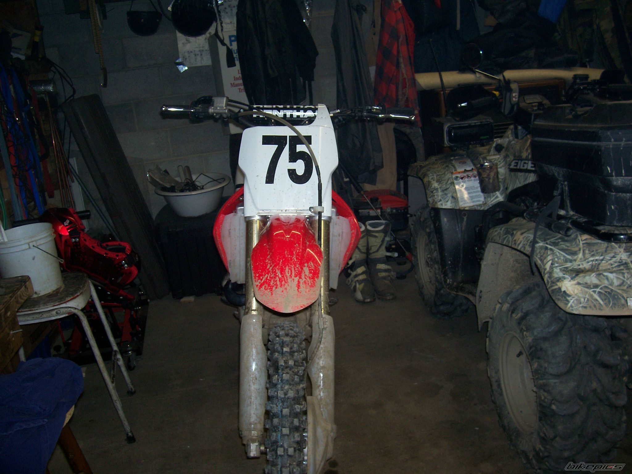 Photo 1090413