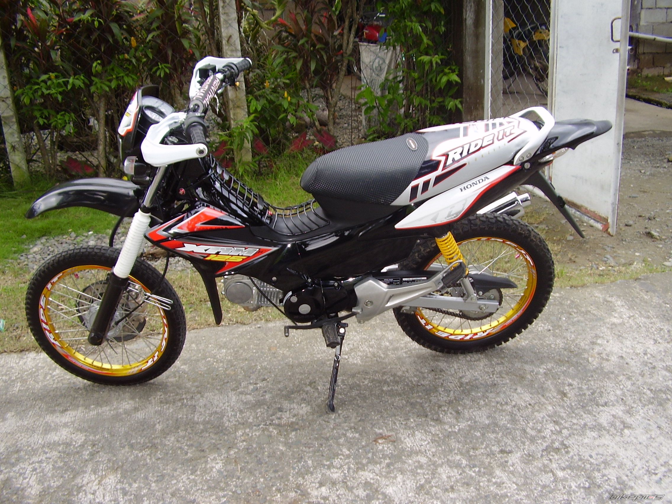 Photo 1090569
