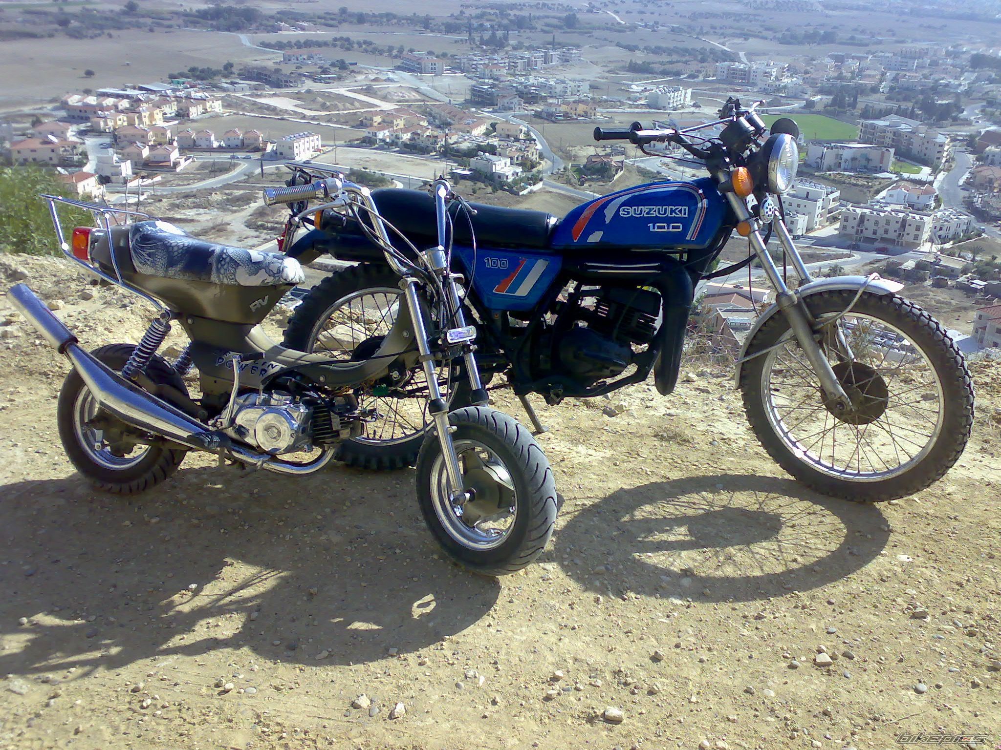Photo 1090579