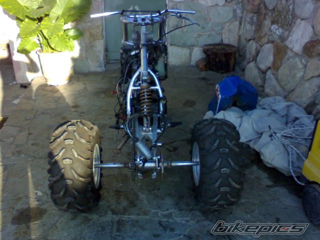 Photo 1090698