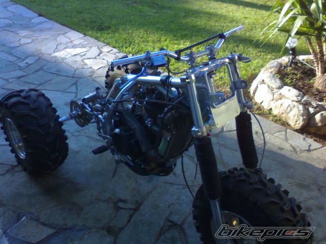 Photo 1090699