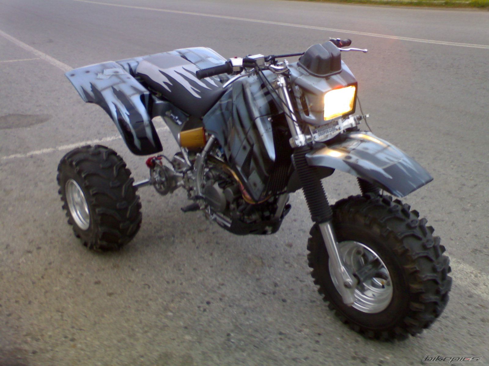 Photo 1090703