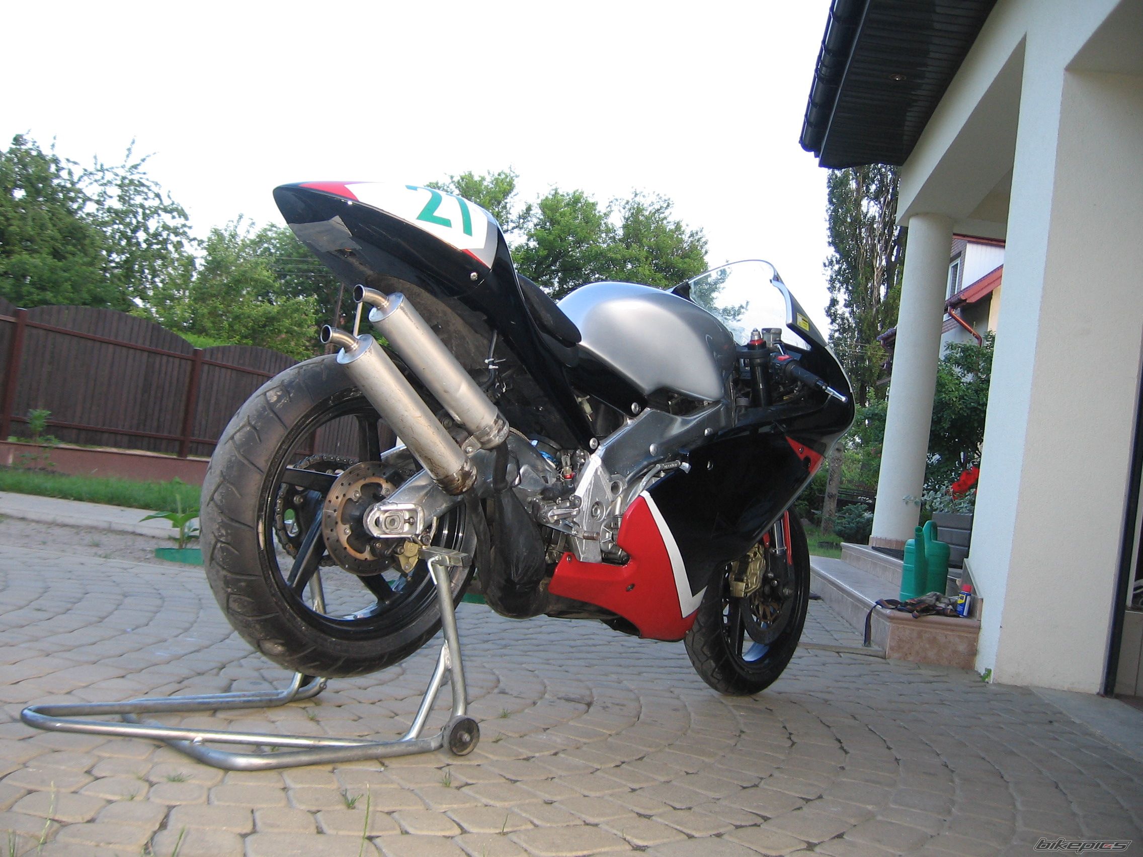 Photo 1090726
