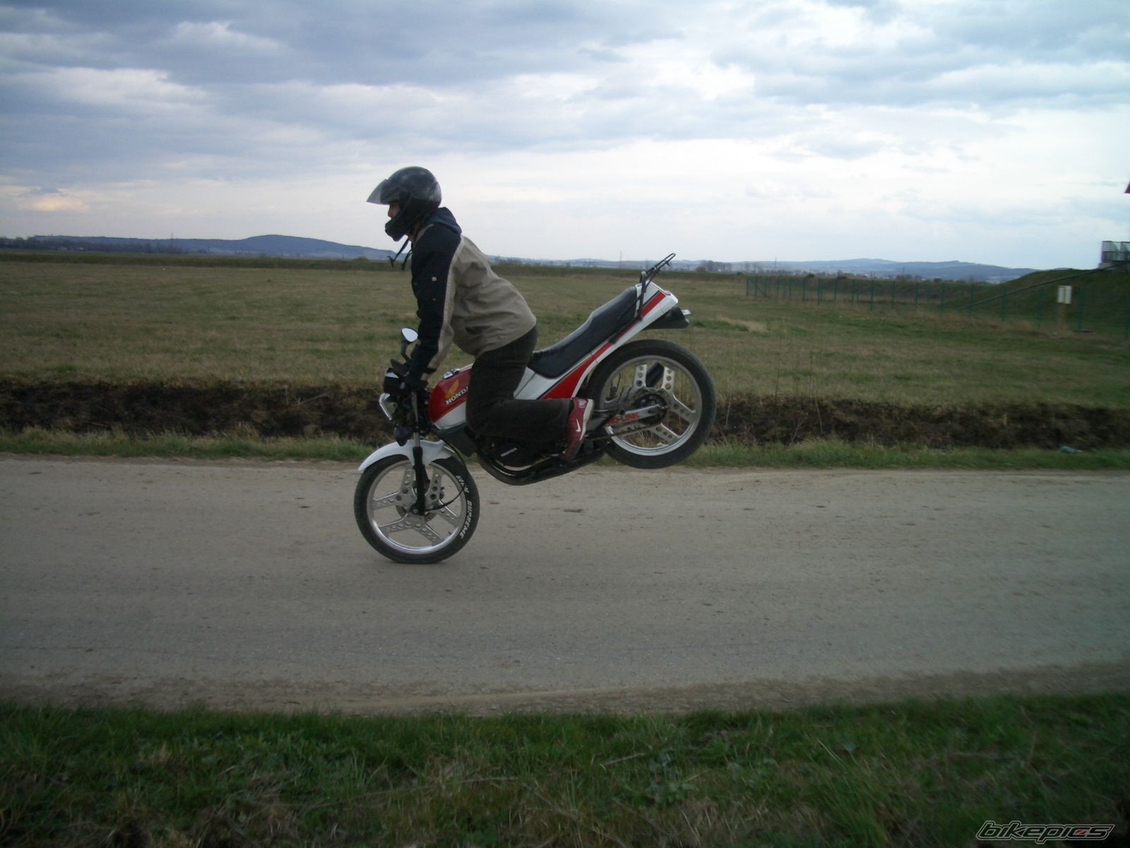 Photo 1090827