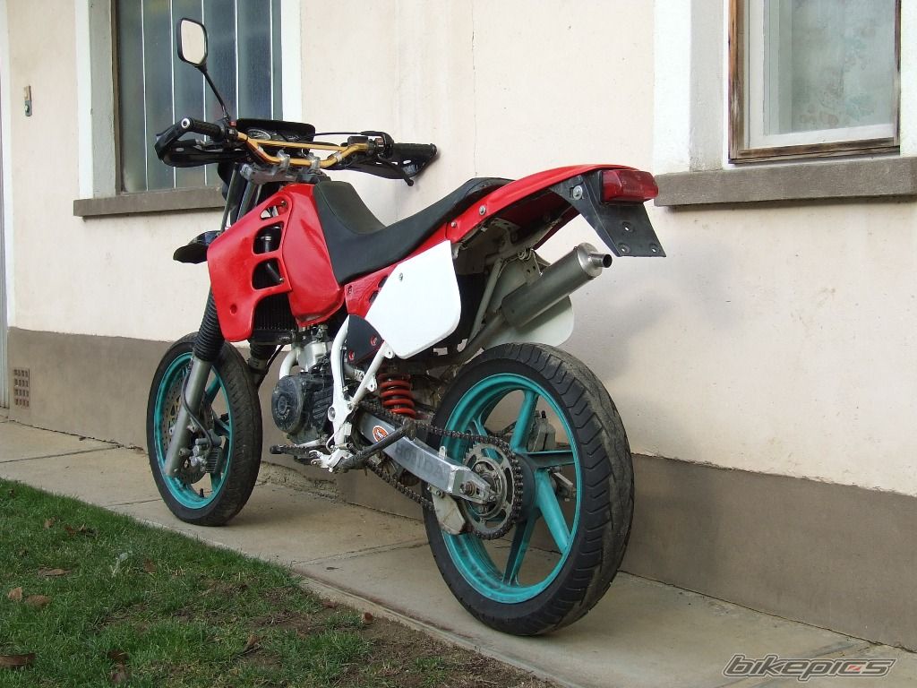 Photo 1090900