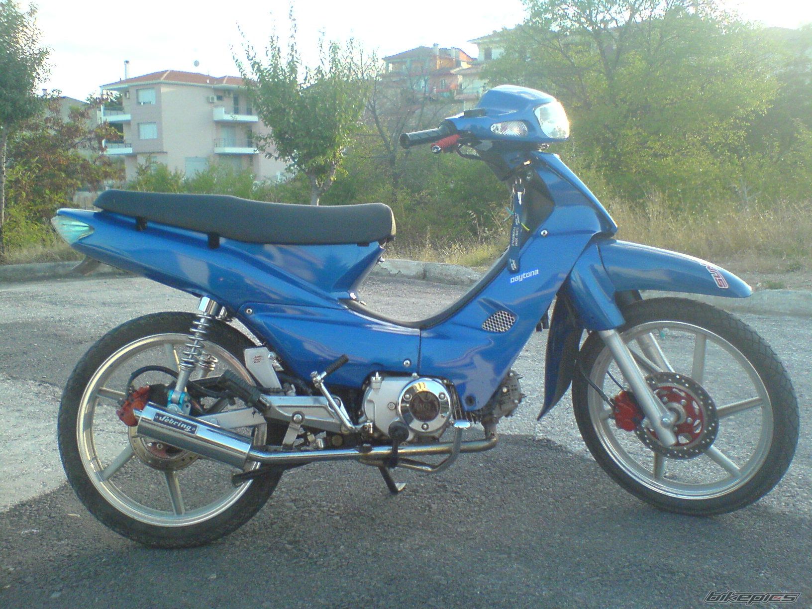 Photo 1091025