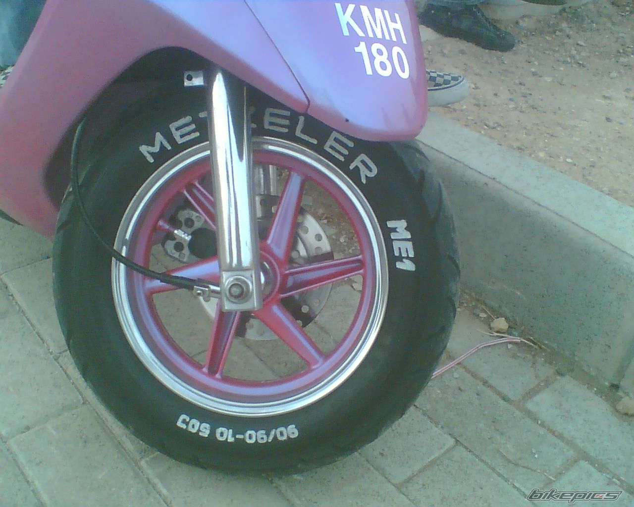 Photo 1091110