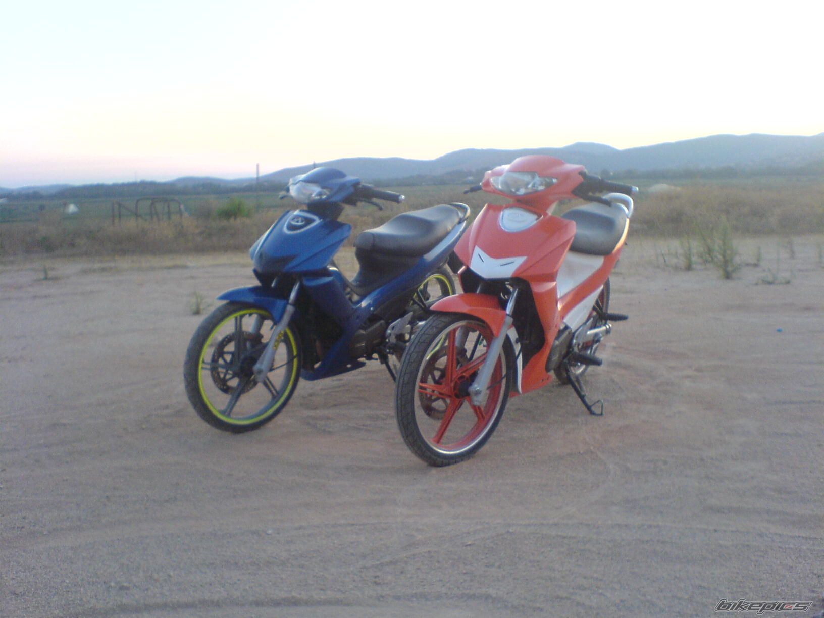 Photo 1091215
