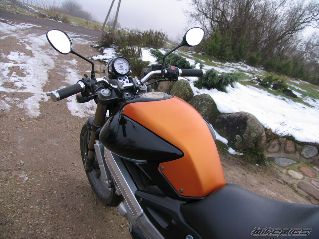 Photo 1092080