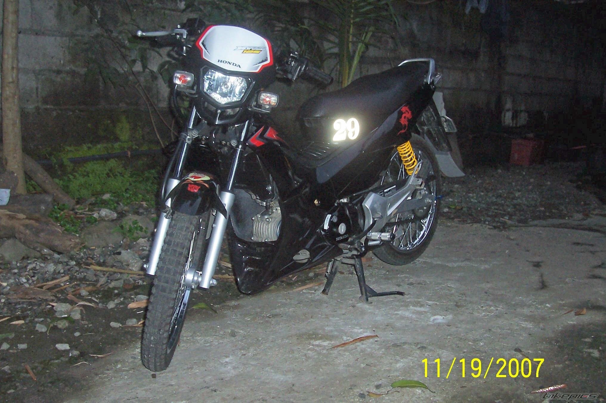 Photo 1092681