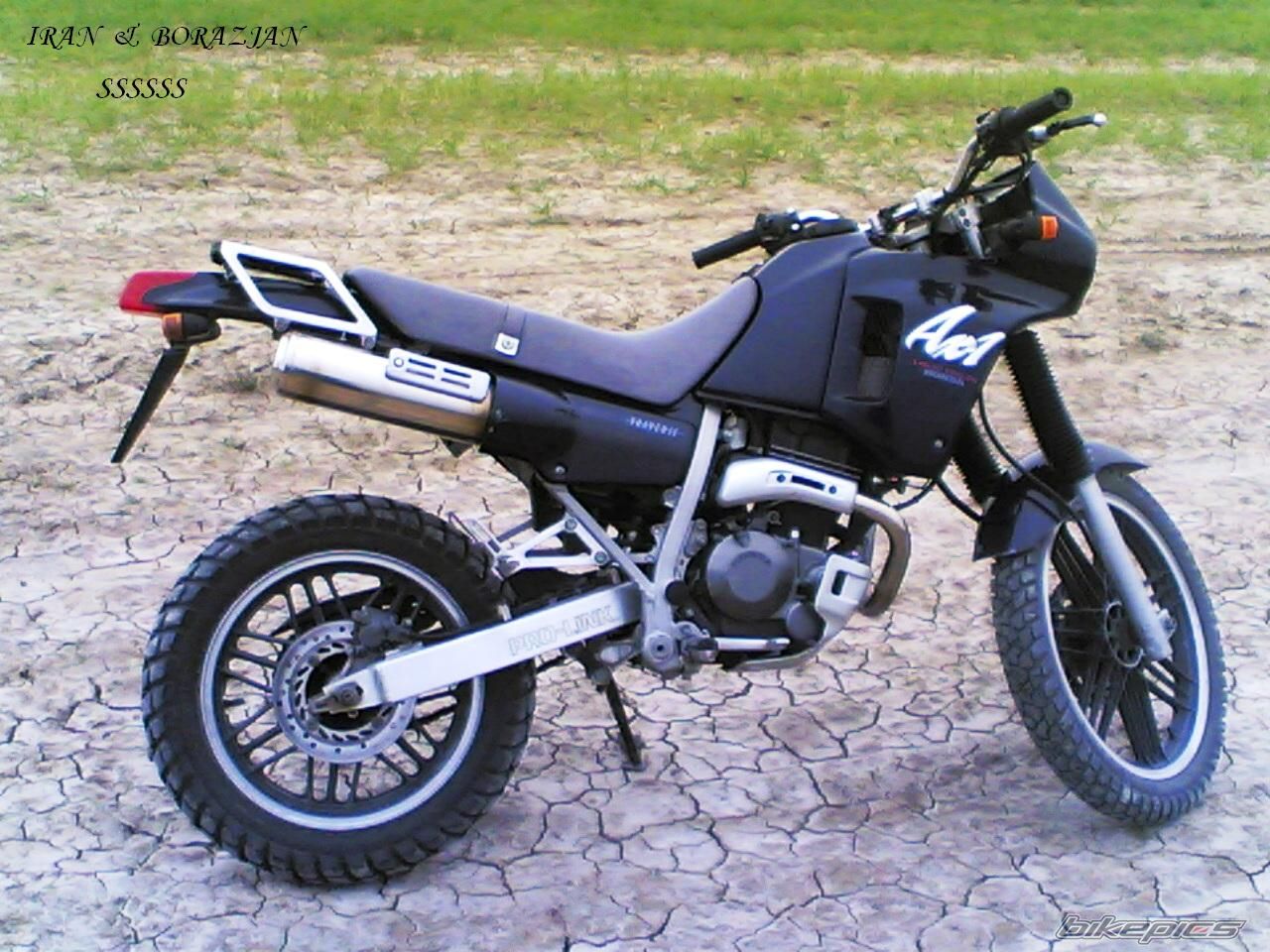 Photo 1093252