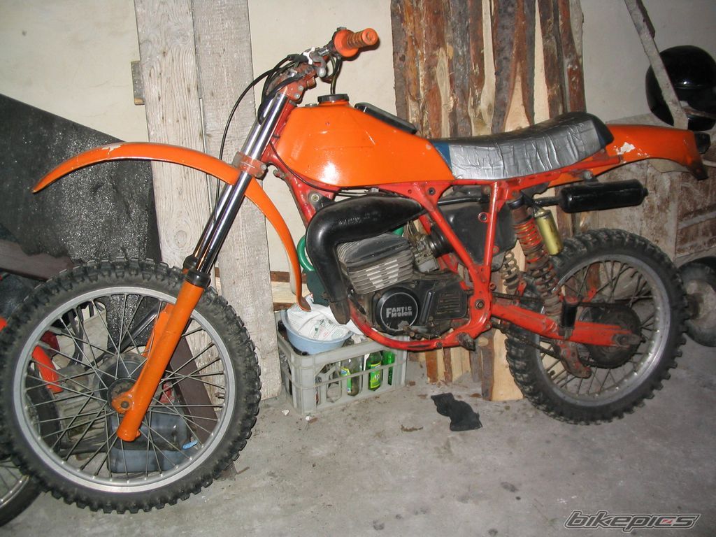Photo 1093349