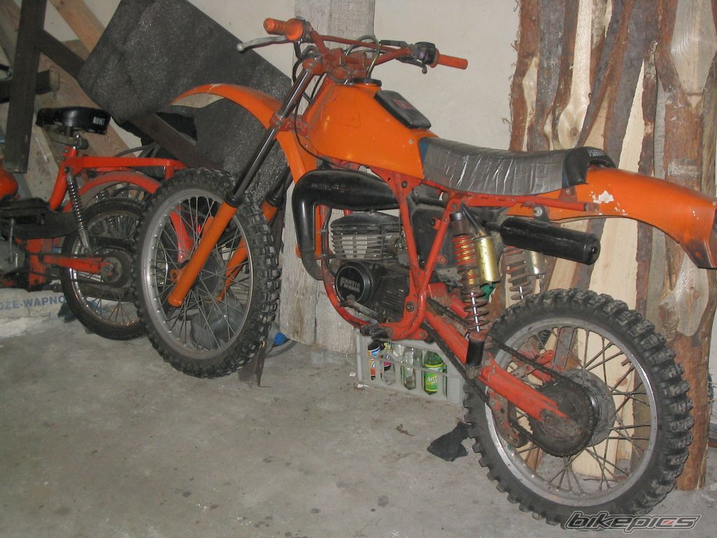 Photo 1093352