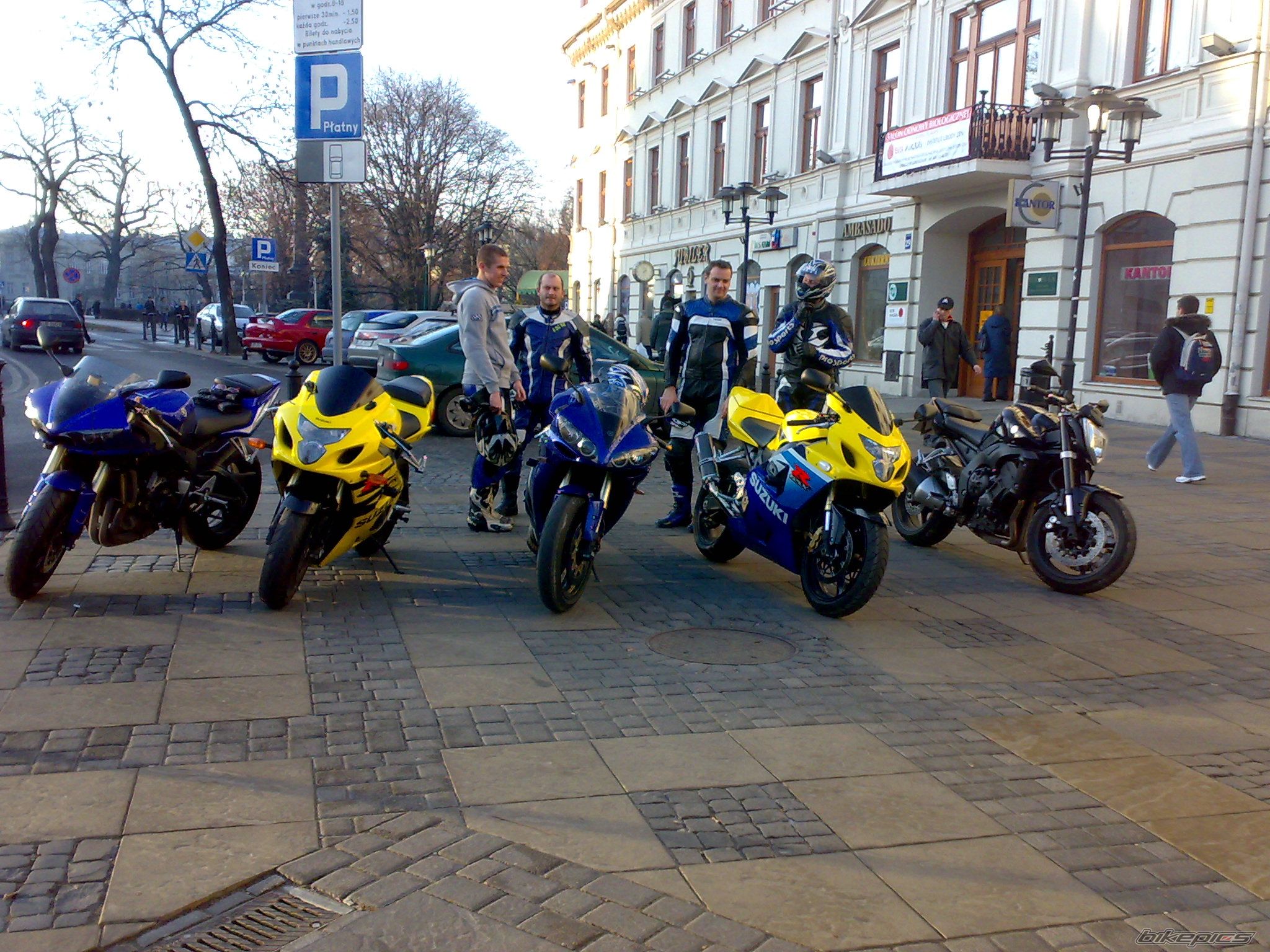 Photo 1095563