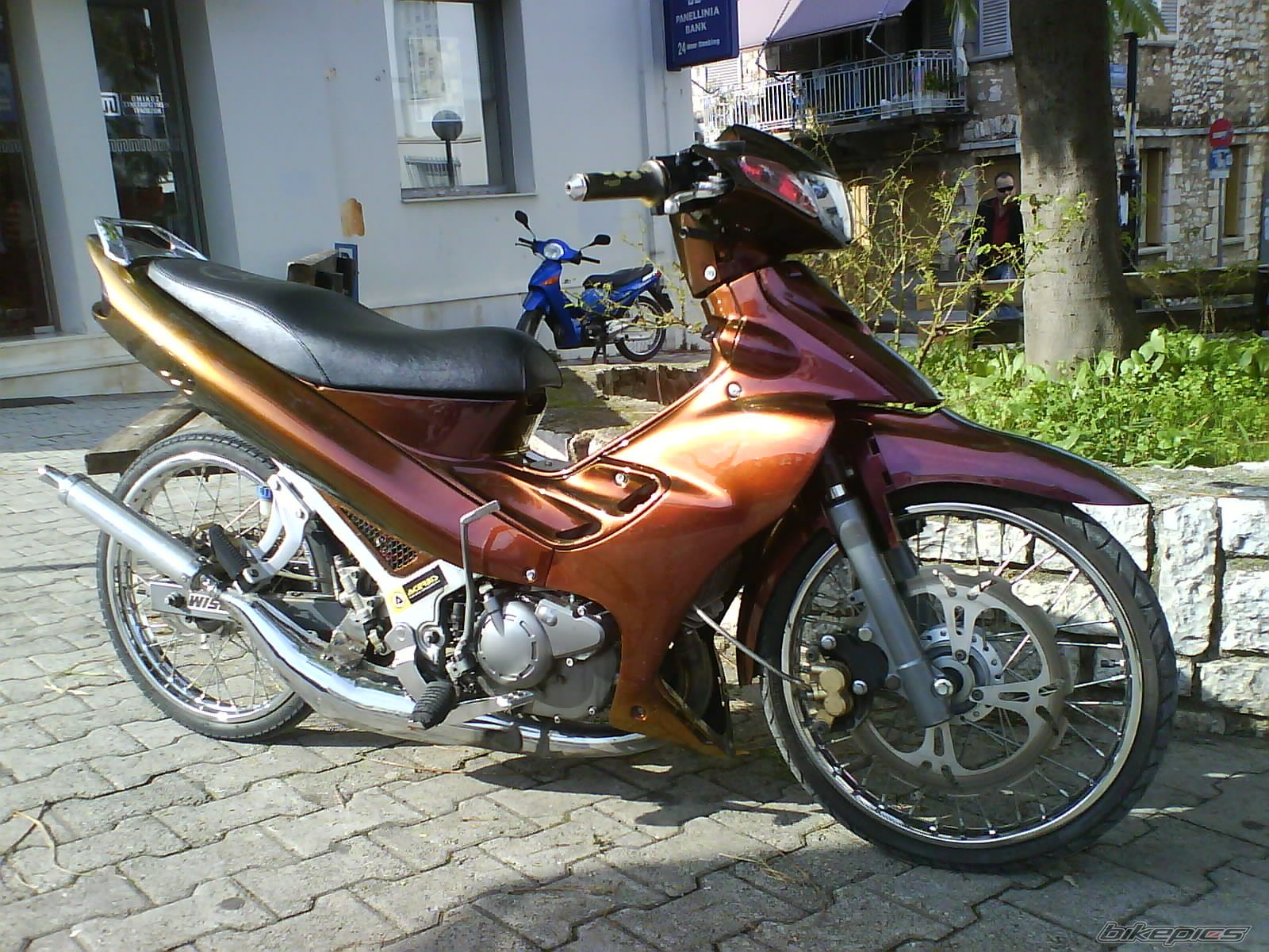 Photo 1095642