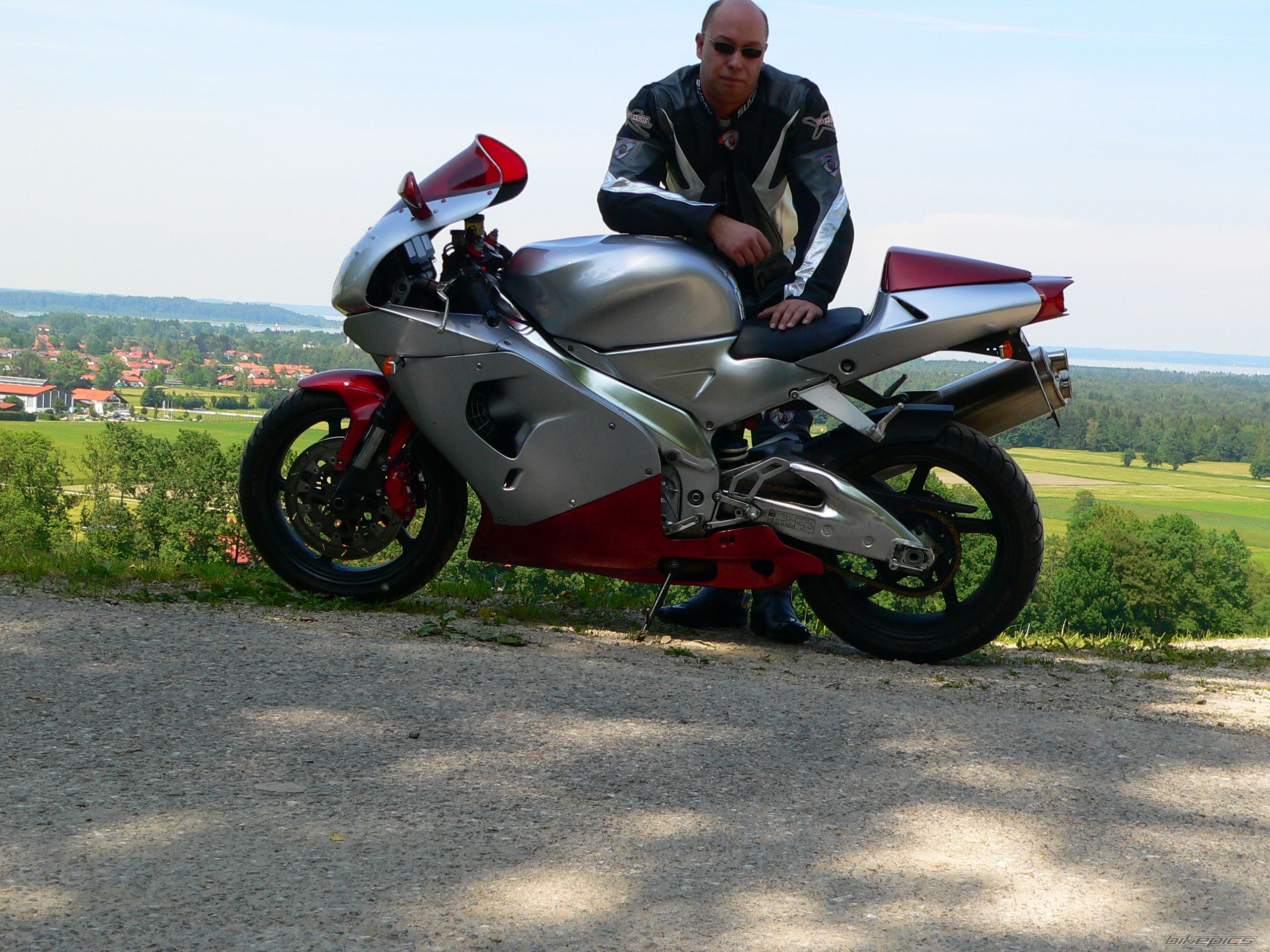 Bike Photo 1095925