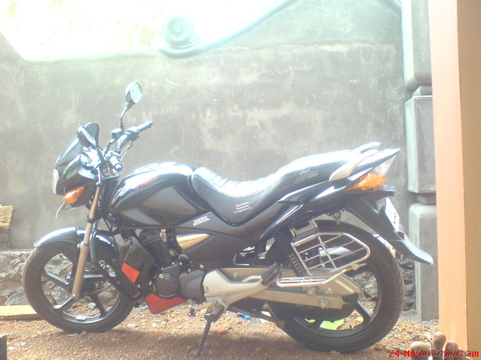 Photo 1096005