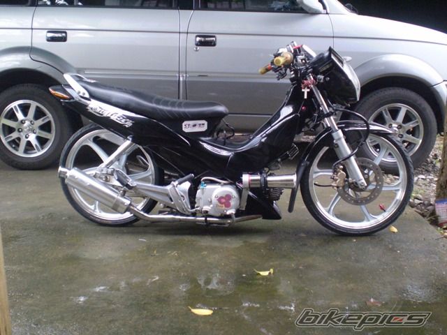 Photo 1096937