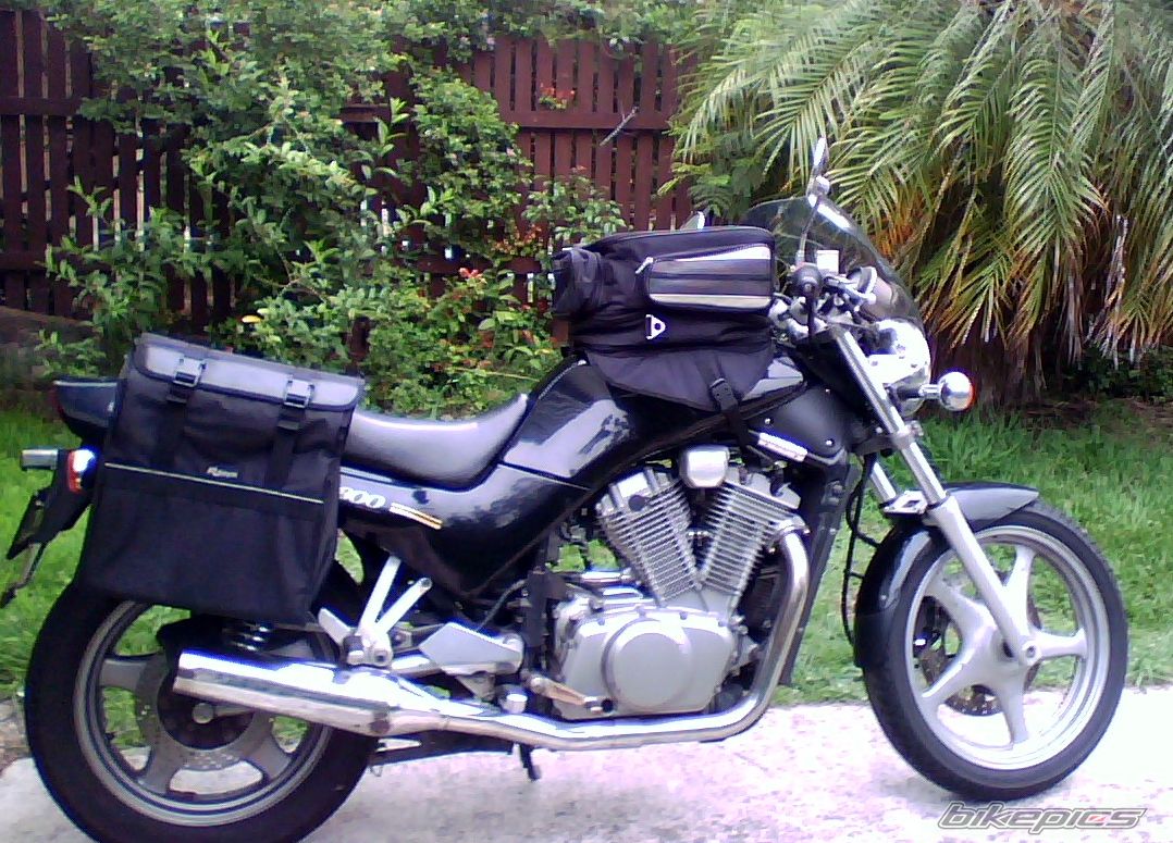 Photo 1097025